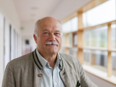 Prof. Dr. Manfred Schoelch